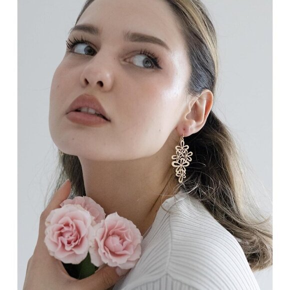 POMINA Floral Celtic Gold Dangle  Filigree Drop Earrings for Women - Picture 7 of 9